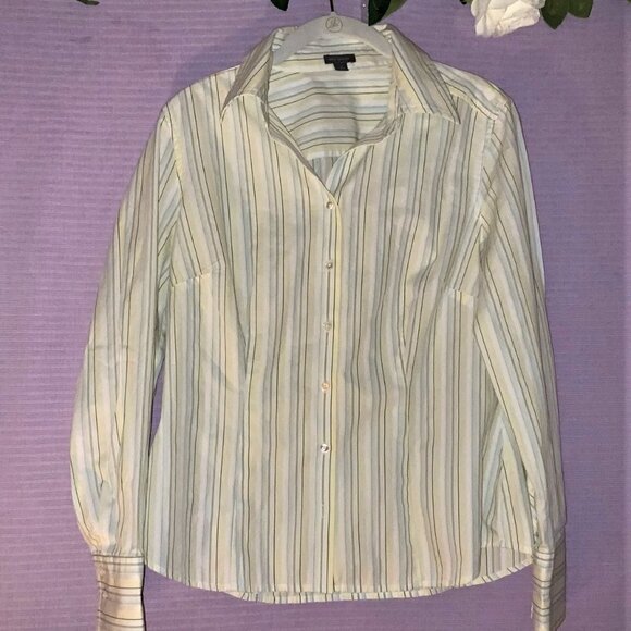 NEW WITHOUT TAGS ANN TAYLOR BUTTON DOWN BLOUSE/BOYFRIEND SHIRT SIZE 10 - Picture 2 of 8